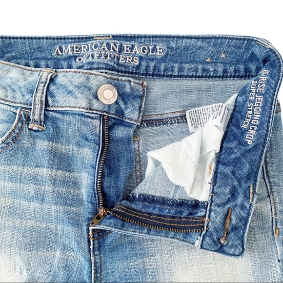 AE Hi-Rise Destroyed Patch Crop Jegging Light Wash - Picture 6 of 13